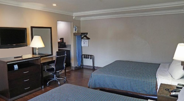 Hawthorne Plaza Inn Near LAX image 11
